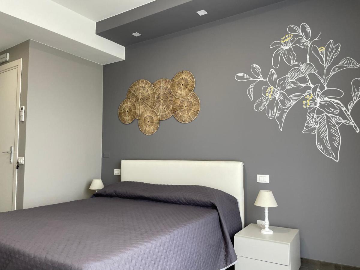 Cala Azzurra Macari Bed And Breakfast And Holidays House Buitenkant foto