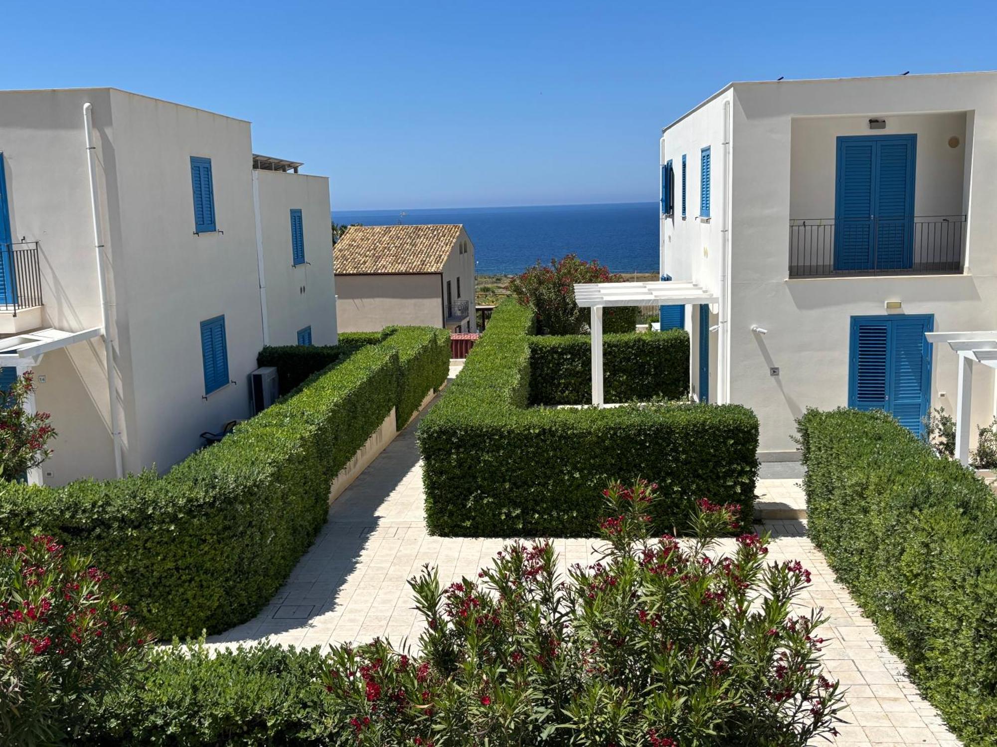 Cala Azzurra Macari Bed And Breakfast And Holidays House Buitenkant foto